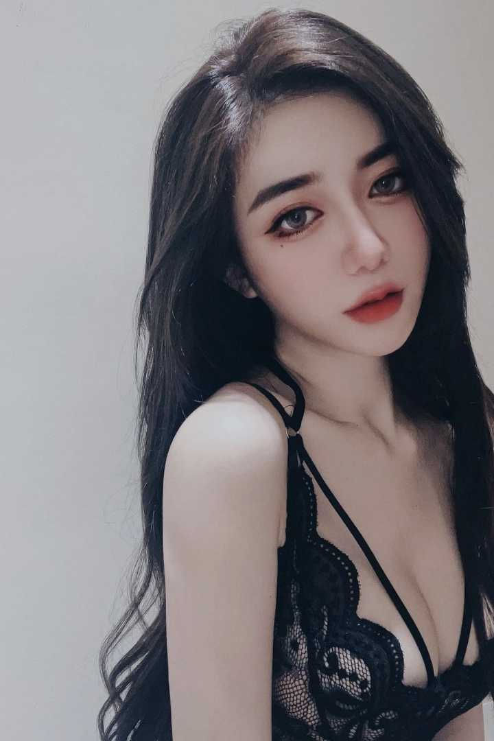 Chen Ling Chinese Girl Services KL | French Kiss, Blowjob & Flirting